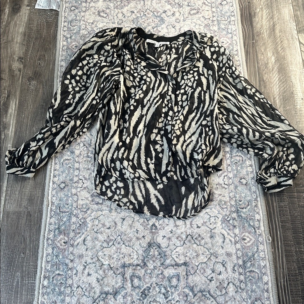Veronica Beard Silk Top Size: XS | US 2